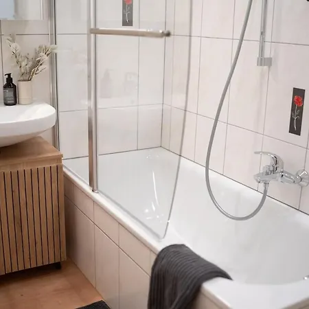 Apartmán Neu & Gemuetlich - Hej Homes Mit Garage & Balkon *
